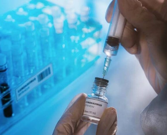 nCWO5mGXOlmGNTlLMC1V Rússia é acusada de tentar hackear pesquisa contra Covid-19