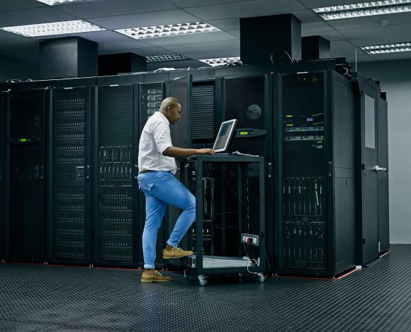 271091-entenda-a-importancia-da-seguranca-do-data-center Como garantir a segurança dos dados em um Data Center.