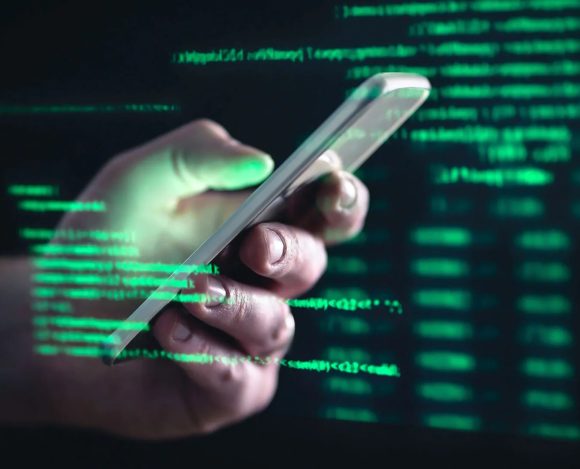 615885 Brasil melhora no ranking global de cibersegurança. Mas precisa de mais.