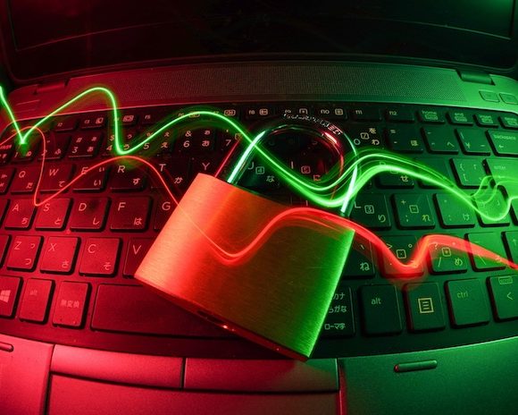 fly-d-9PivUW7l1m4-unsplash Brasil já é o 5° maior alvo global de ataques de hackers a empresas.