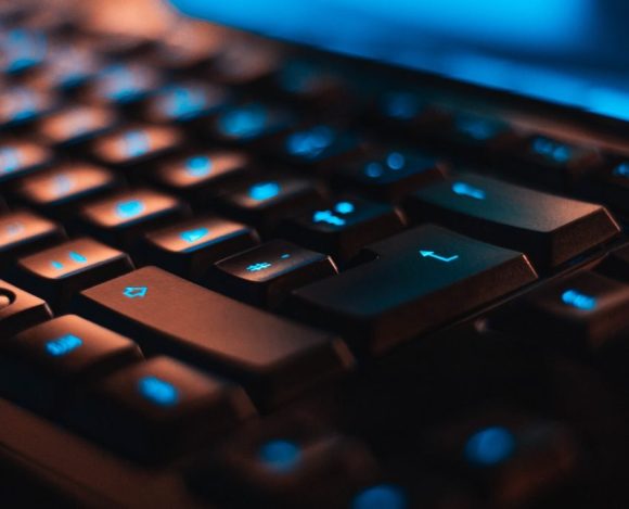 christian-wiediger-WkfDrhxDMC8-unsplash-1024x683 Riscos cibernéticos são principal ameaça global para empresas, aponta Allianz Risk Barometer 2022