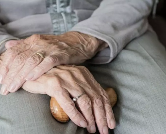 park Parkinson: novo dispositivo sem fio monitora progressão da doença; entenda como e veja vídeo