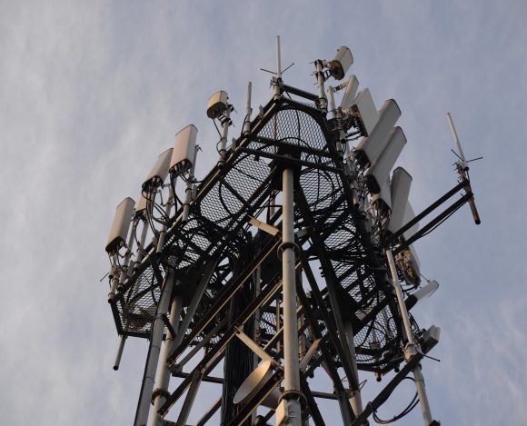 telecommunications-tower-g6a6f1a18e_1920 5G: revolução para a saúde e um desafio para a segurança de dados