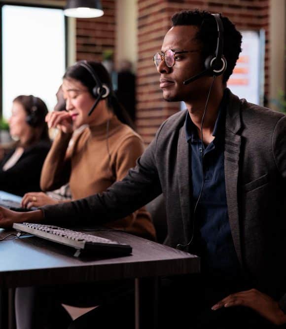 47212 Suporte B2B humanizado vs. menus intermináveis de call center